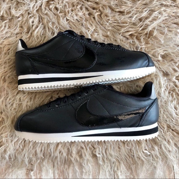 NWTNike Cortez leather premium! - Picture 2 of 8